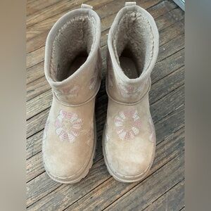 Skechers Jammer Boots with Pink Floral Design, Size 7
